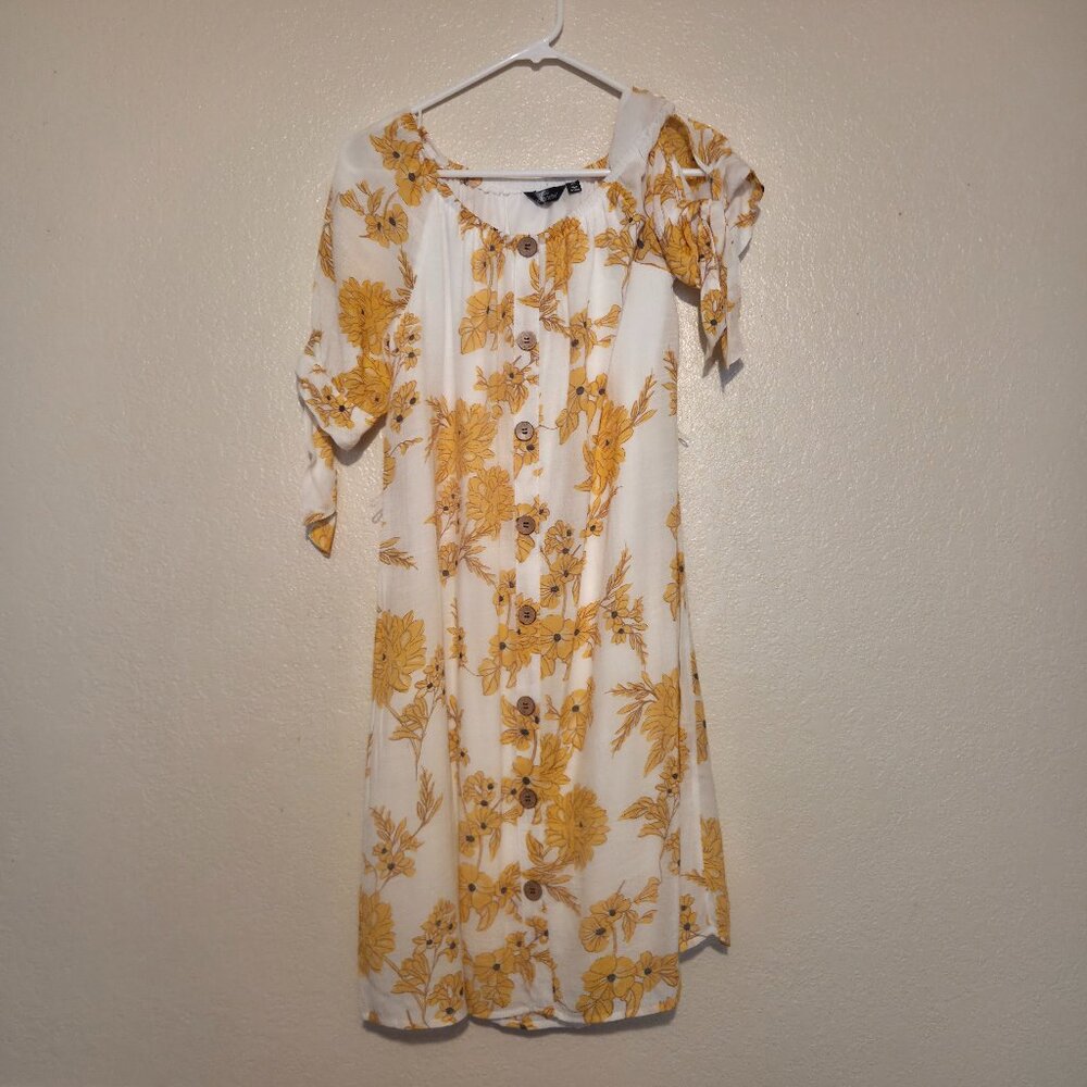 Mlle Gabrielle Women's PM Yellow and White Rayon Dress